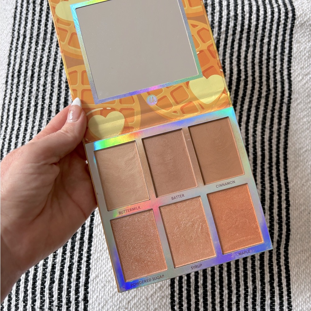 BH Cosmetics Bronzer/Highlight Palette